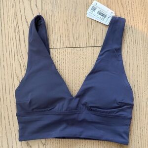 LULULEMON Align V-Neck Bra C/D, Size 4